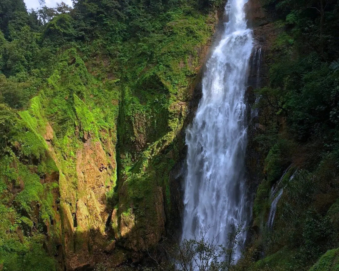 Dabbe Falls