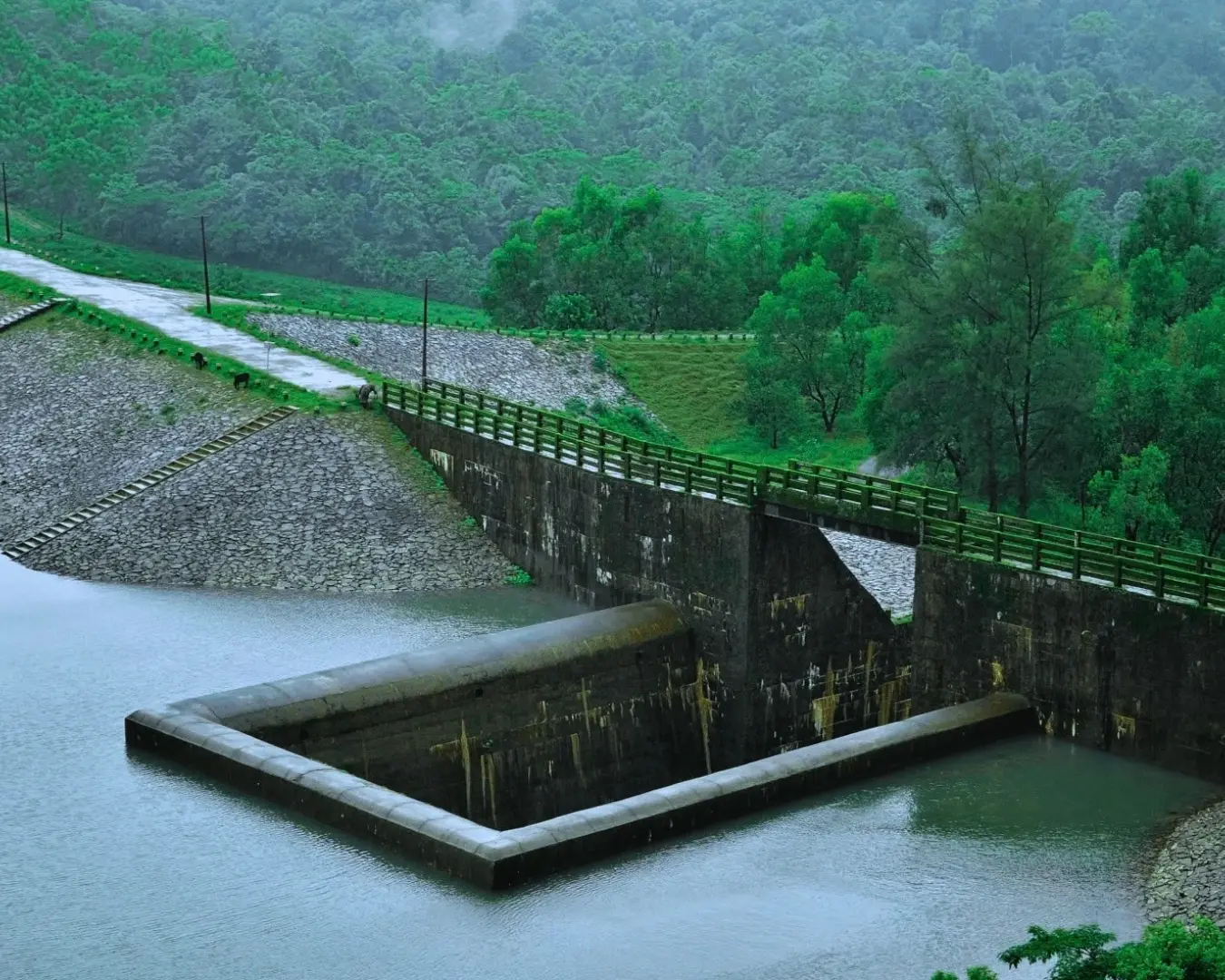 Savehaklu Dam