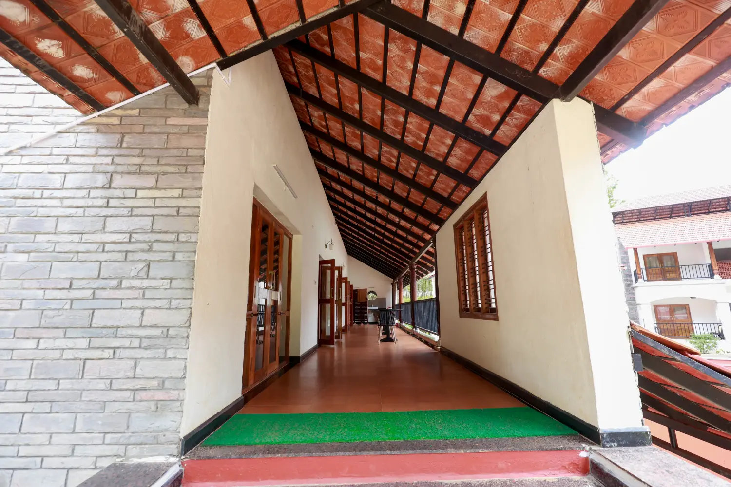 Regal Room Image