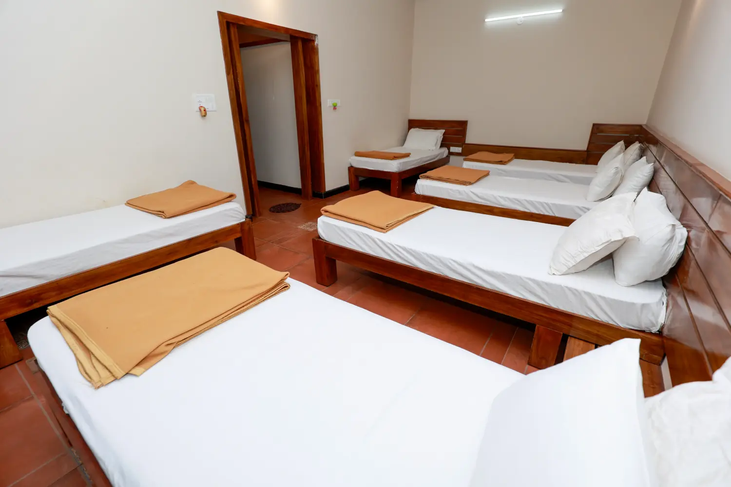 Regal Room Image