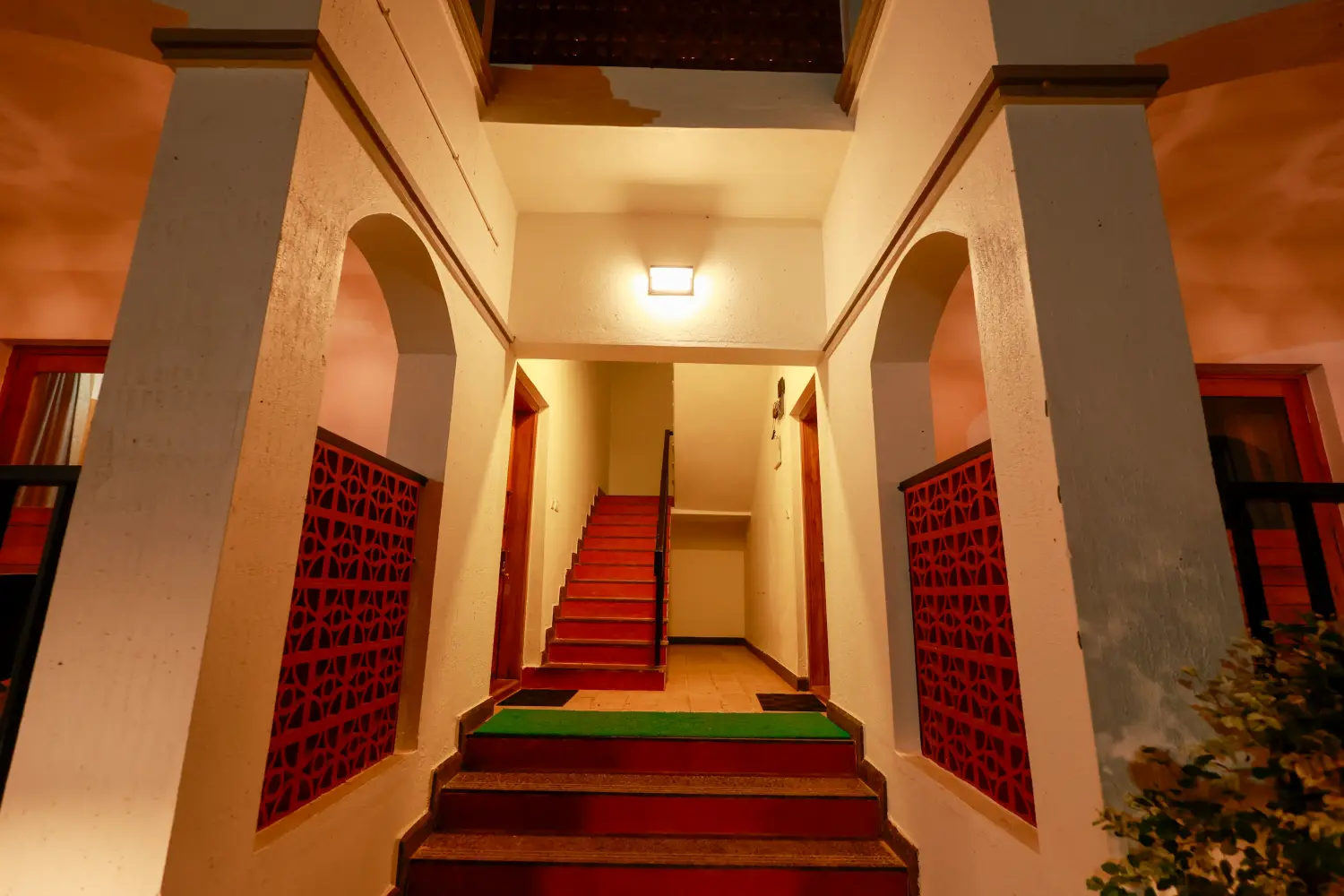 Regal Room Image