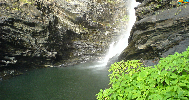 Arisina Gundi Falls